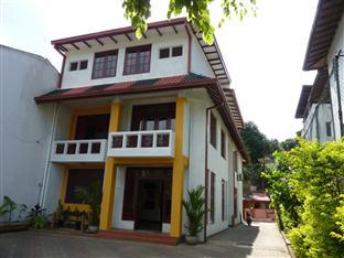 Comfort Hotel Kandy Exterior foto